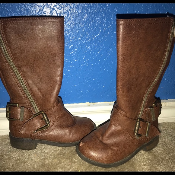 Girls size 7c brown boots - Picture 1 of 1